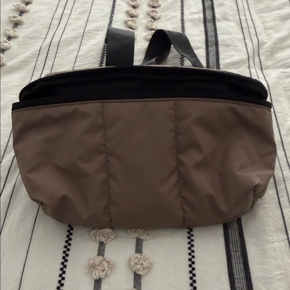 CalPak Luka Belt Bag - Picture 9 of 10